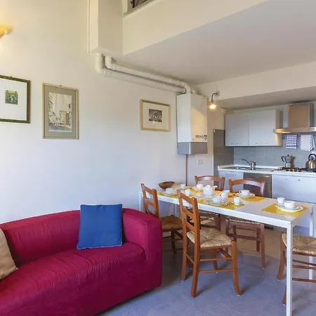Volpe Apartment Camaiore