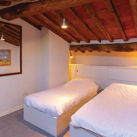 Apartment Volpe Camaiore