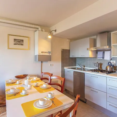 Volpe Apartment Camaiore